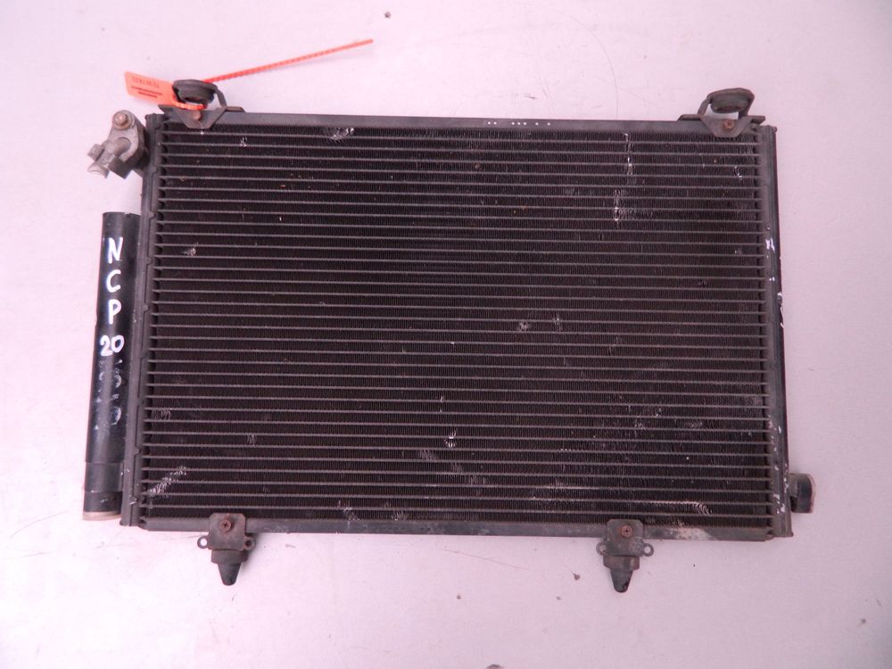 Радиатор кондиционера TOYOTA FUNCARGO NCP20 (Контрактный) 72367831