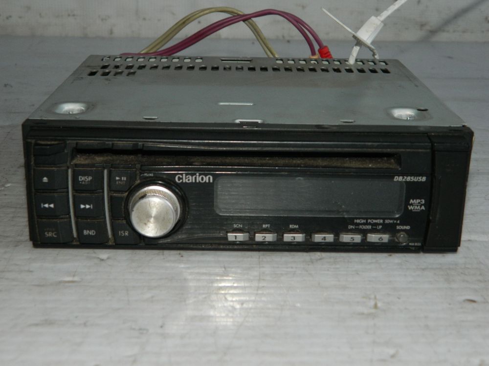Магнитола CLARION DB285USB (Б/У)