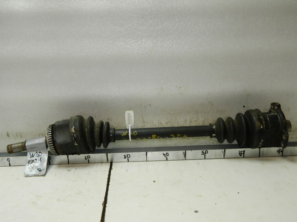 Привод NISSAN LARGO W30 KA24 Зад Прав (Контрактный) 35015655