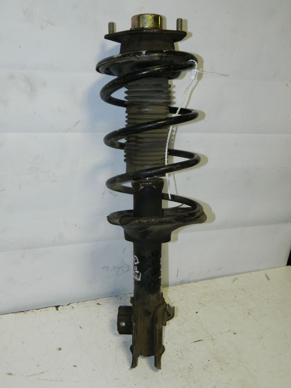Стойка подвески NISSAN BLUEBIRD ENU14 Зад Прав (Б/У) 45989719