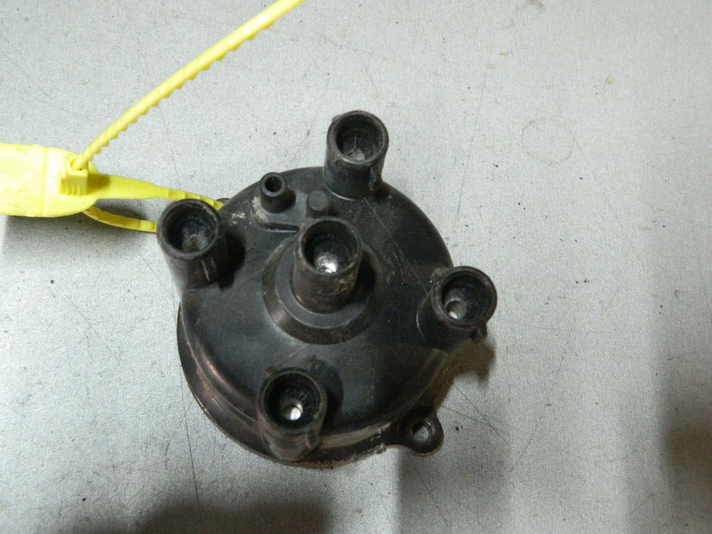 Крышка трамблера TOYOTA 5SFE (Контрактный) 79773886