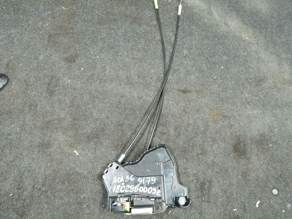 Замок двери TOYOTA RAV4 ACA36 Перед Лев (Контрактный) 18029600032