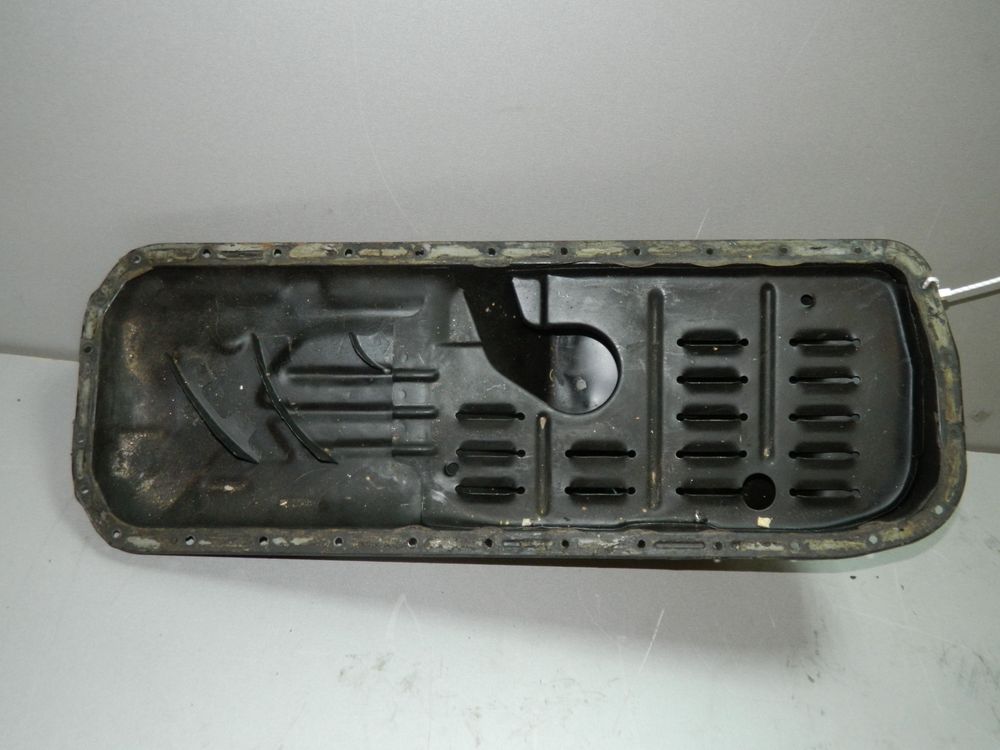 Поддон двигателя NISSAN RB20 (Б/У) 61003