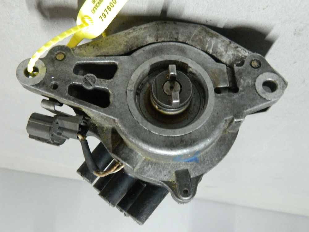 Трамблер HONDA G20A (Контрактный) 79780011