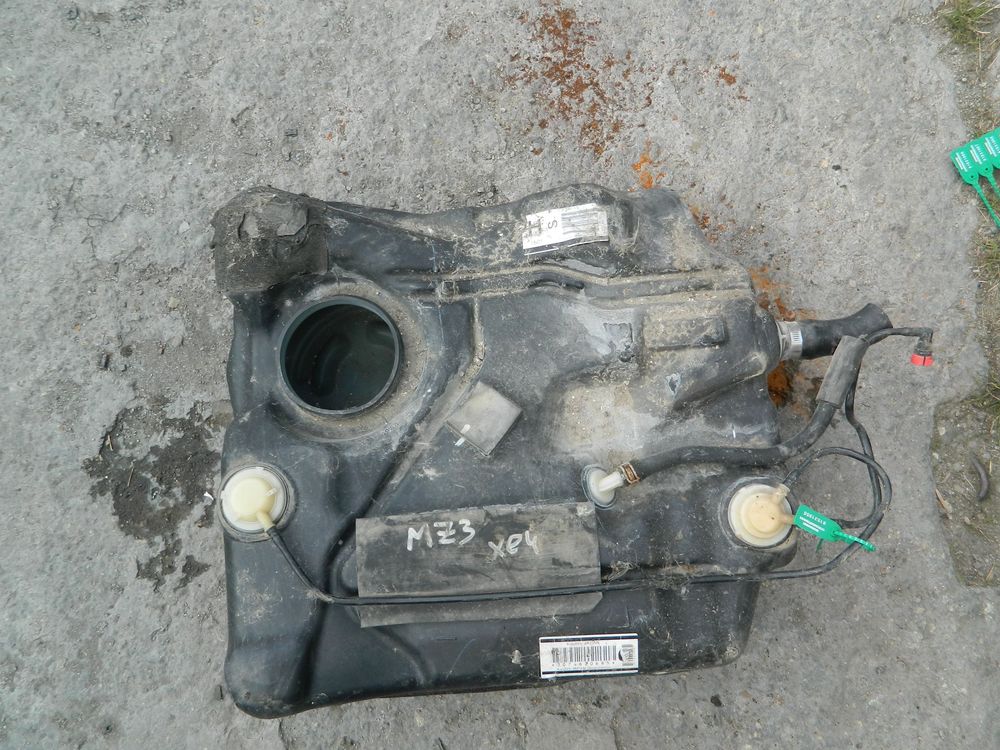 Бак топливный MAZDA MAZDA3 BK (Контрактный) 81531955