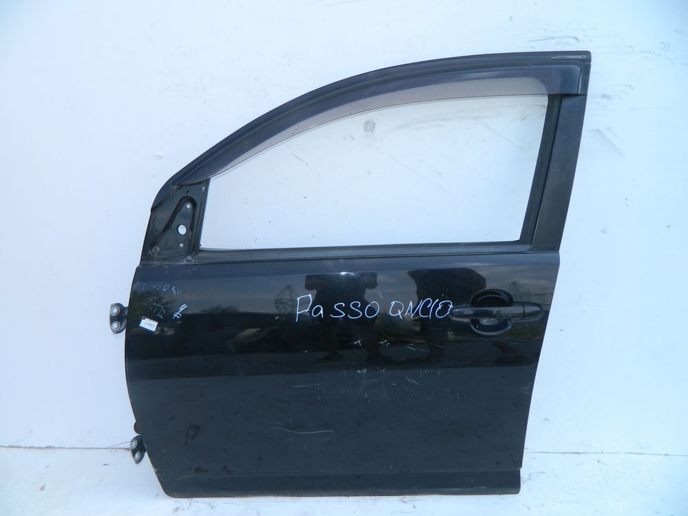 Дверь TOYOTA PASSO QNC10 Перед Лев (Контрактный) 46098108