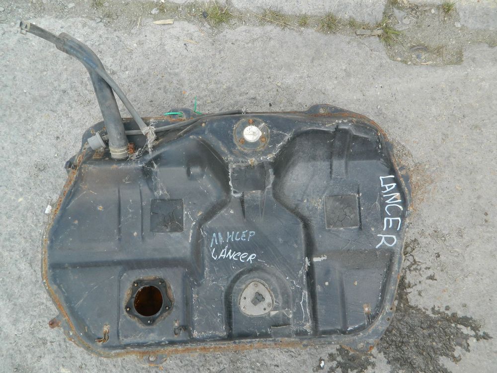 Бак топливный MITSUBISHI LANCER CK2A (Контрактный) 81531968
