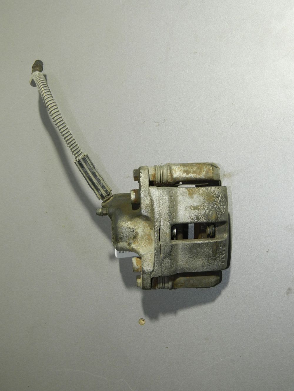 Суппорт Renault Clio II Перед. K4J 711 Перед. Лев (Б/У) 49590042