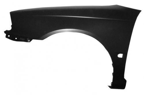 Крыло API TY4600160AL00 Перед. Лев. TOYOTA AVENSIS 1997-2000 с отверстием под повор