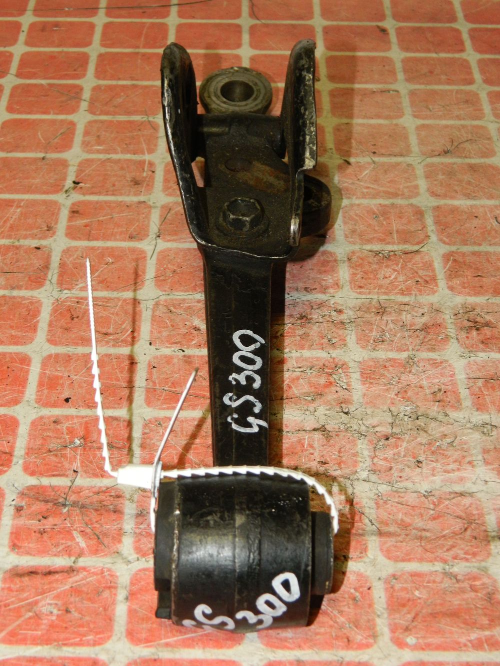 Рычаг подвески LEXUS GS300 Перед Лев (Контрактный) 45984459