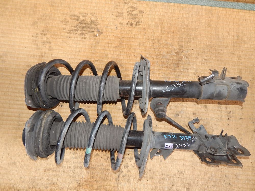 Стойка подвески NISSAN QASHQAI J10 Перед (пара) (Контрактный) 23537905