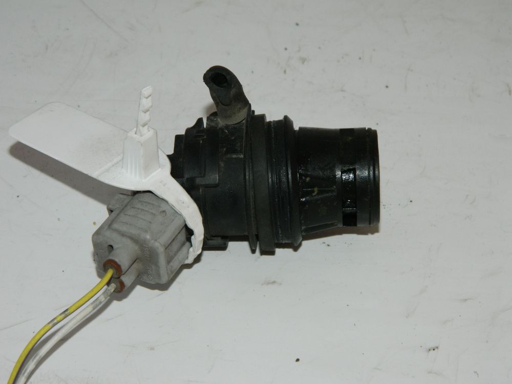 Мотор бачка омывателя MAZDA AXELA BK5P (Контрактный) 45984617
