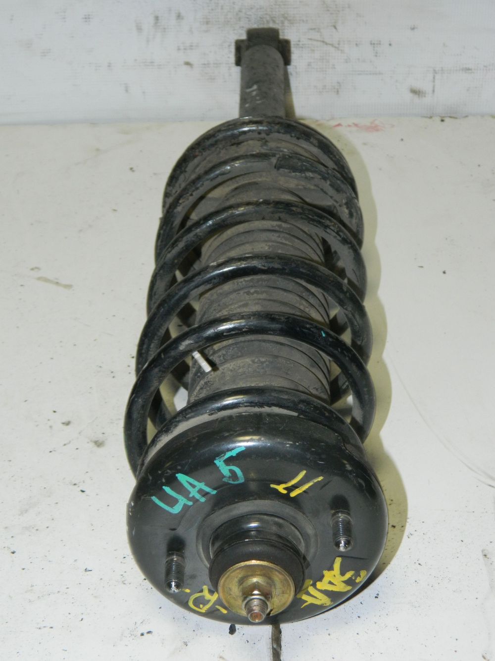 Стойка подвески HONDA INSPIRE UA5 Задн (Контрактный) 45976876