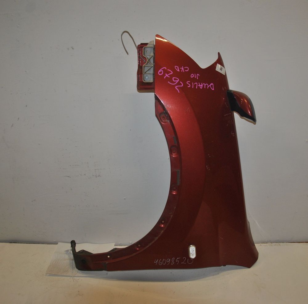 Крыло NISSAN DUALIS J10 Перед Лев (Контрактный) 46098520