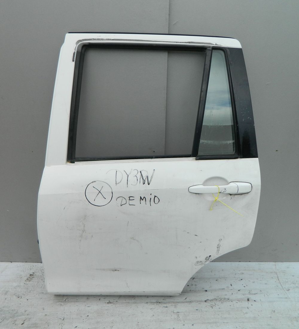 Дверь MAZDA DEMIO DY3W Зад Лев (Контрактный) 40951520