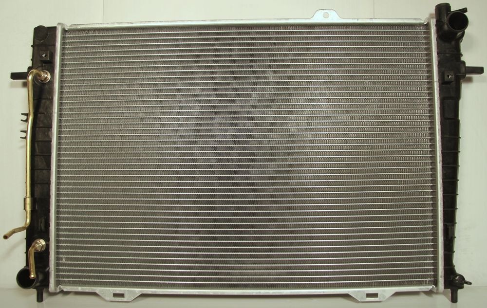 Радиатор охлаждения TERMAL 327486 HYUNDAI TUCSON / KIA SPORTAGE 2.0 CRDI (06-10) AT/MT
