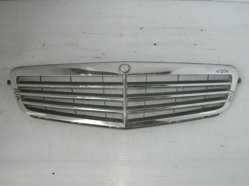 Решетка радиатора MERCEDES-BENZ C-CLASS W204 (Б/У) 79773241
