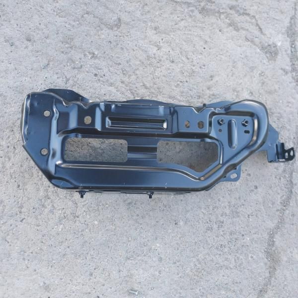 Кронштейн радиатора SIGNEDA PTY30105BR TOYOTA Scion 08-