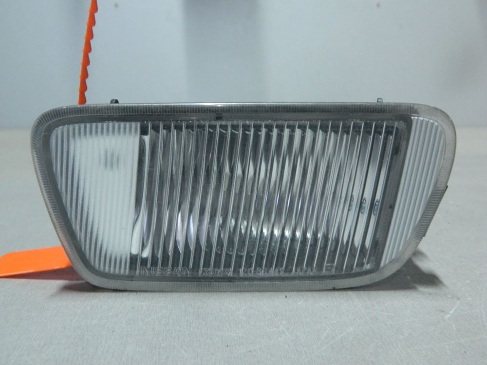 Габарит NISSAN CEFIRO A32 Перед Прав (Контрактный) 72367009