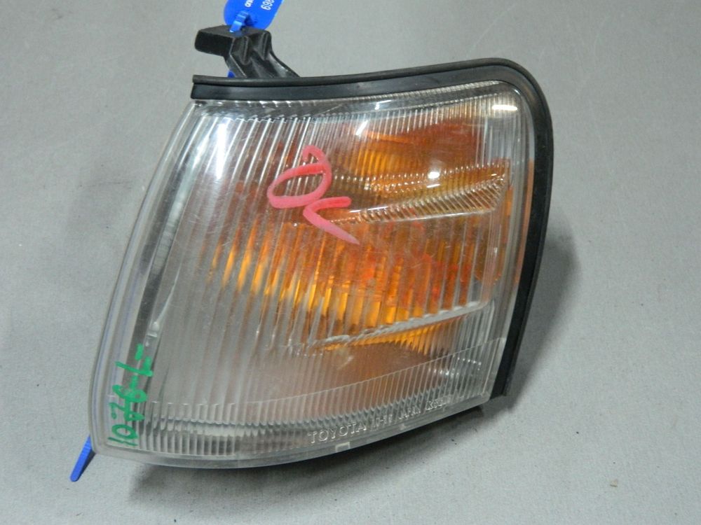 Габарит TOYOTA STARLET EP81 Перед Лев 1076 (Контрактный) 69838179
