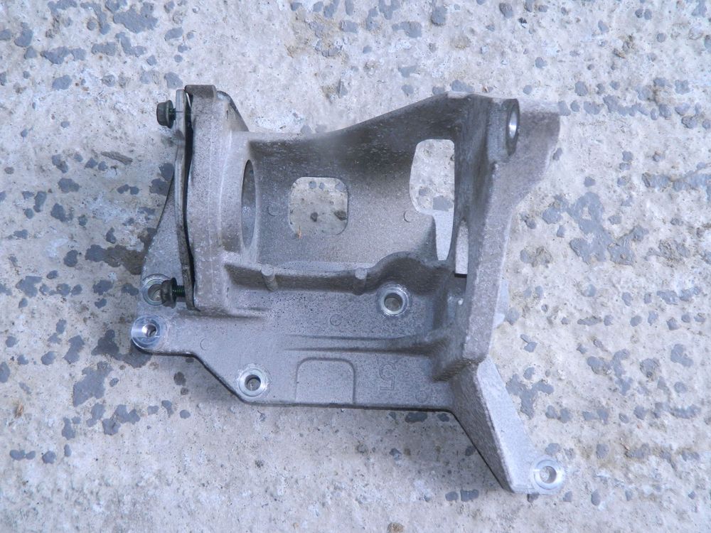 Кронштейн привода NISSAN X-TRAIL NT31 MR20DE (Контрактный) 11026404