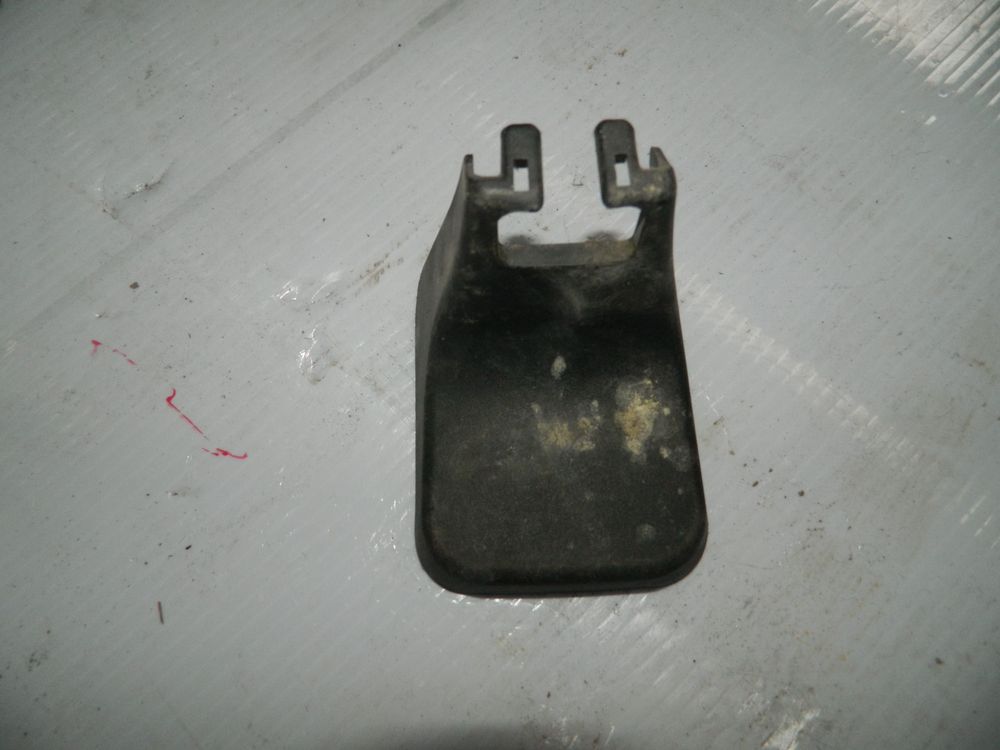 Накладка крепления сидений MITSUBISHI LANCER CY4A Зад Лев (Контрактный) 0632604