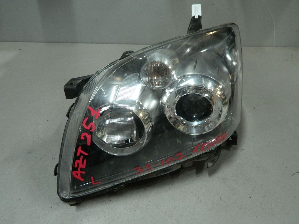 Фара TOYOTA AVENSIS AZT250 Перед Лев 35107 (Контрактный) 68000828