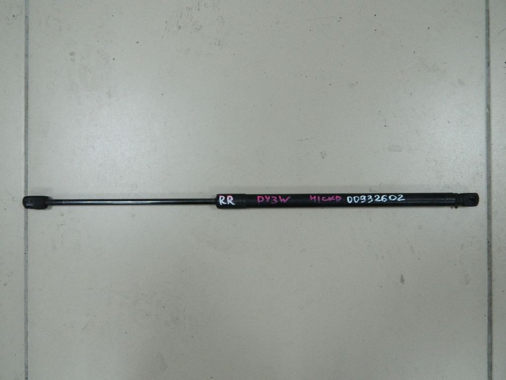 Амортизатор багажника MAZDA DEMIO DY3W Прав (Контрактный) 81528901