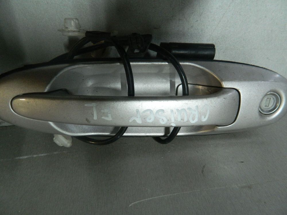 Ручка двери наружная TOYOTA LAND CRUISER FZJ100 Перед Лев (Контрактный) 81528062