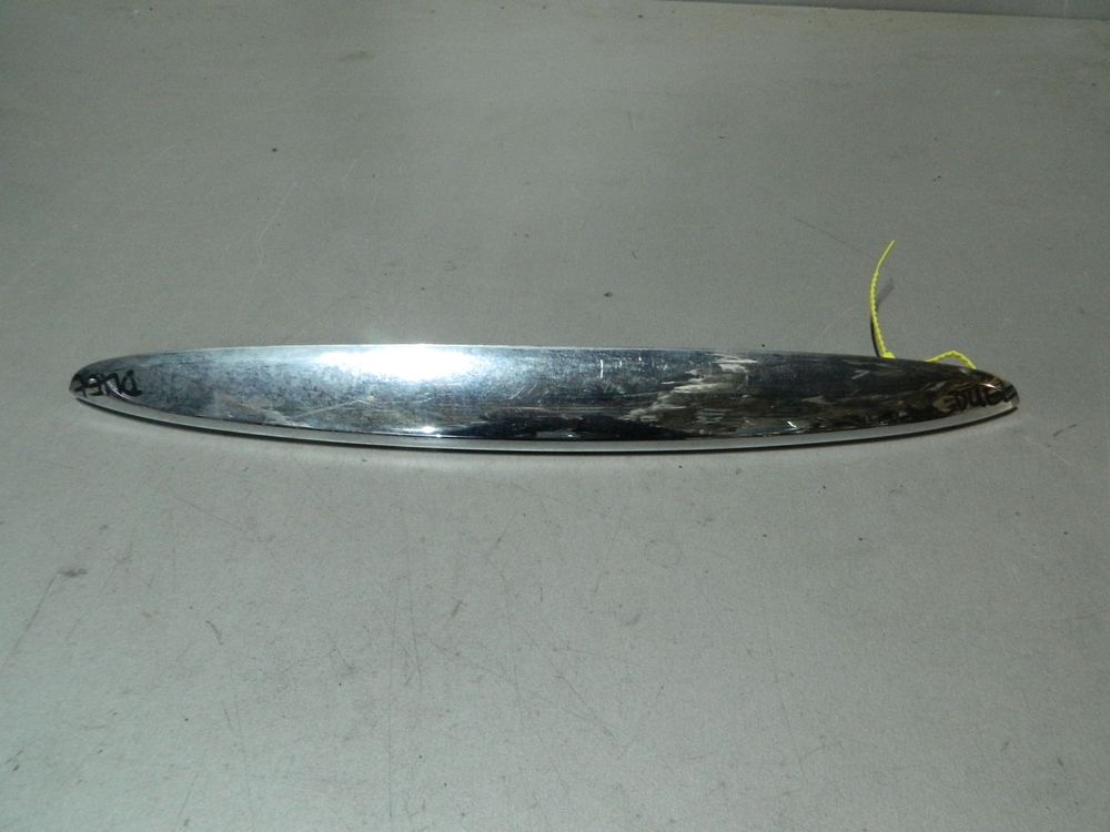Накладка двери багажника TOYOTA DUET M100A (Контрактный) 79773100