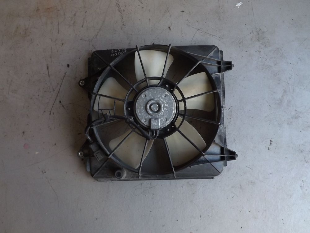 Диффузор радиатора HONDA CIVIC FD1 (Контрактный) 3041800008