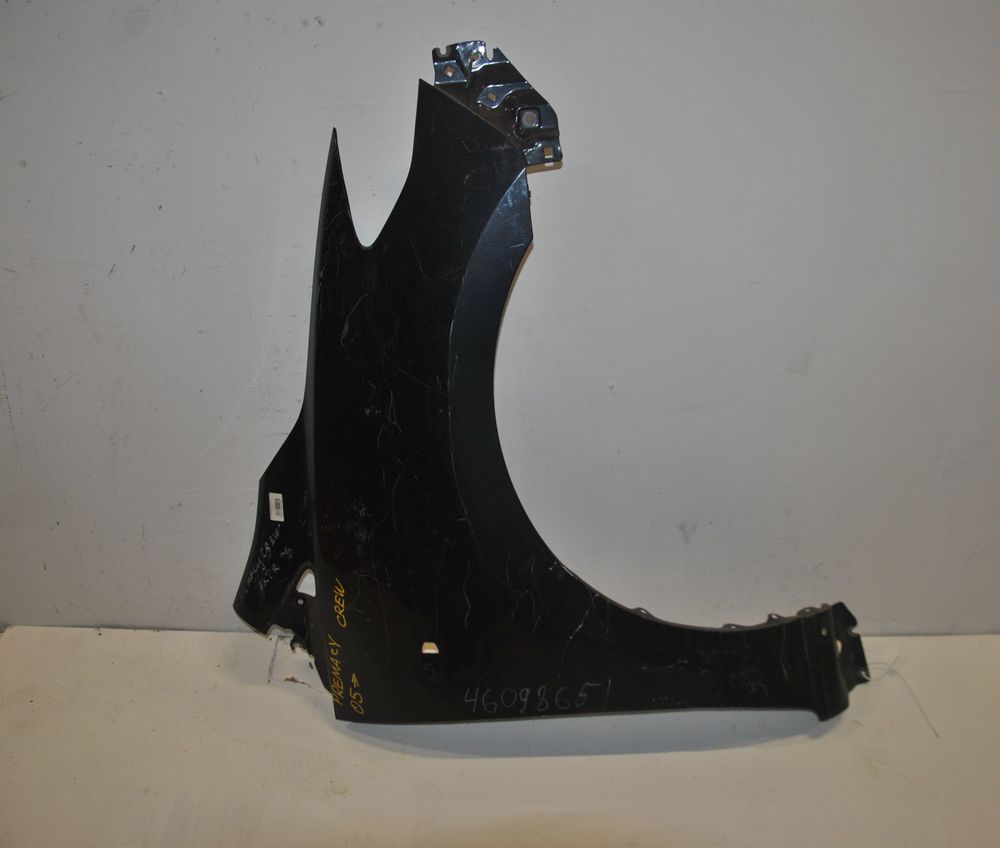 Крыло MAZDA PREMACY CREW Перед Прав (Контрактный) 46098651