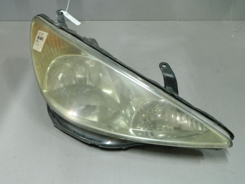 Фара TOYOTA ESTIMA ACR40 Перед Прав 28132 (Контрактный) 03344546