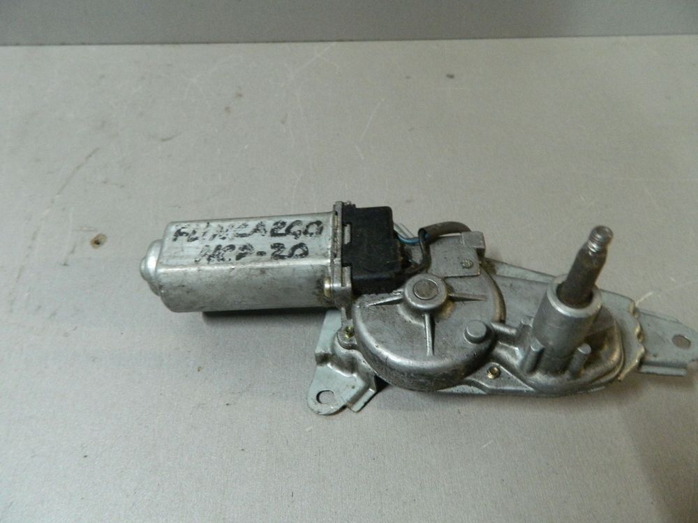Мотор заднего дворника TOYOTA FUNCARGO NCP20 (Контрактный) 81528788