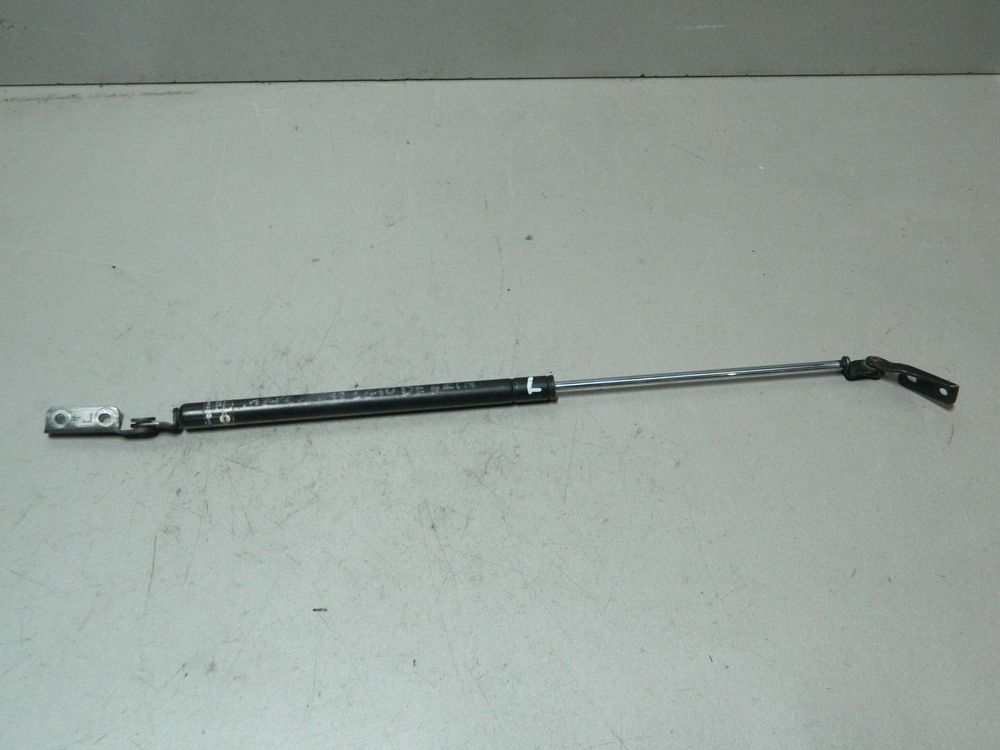 Амортизатор багажника NISSAN MARCH K11 Лев (Контрактный) 81532137