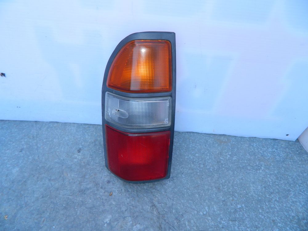 Фонарь TOYOTA LAND CRUISER PRADO J90 Зад. Лев (Б/У)
