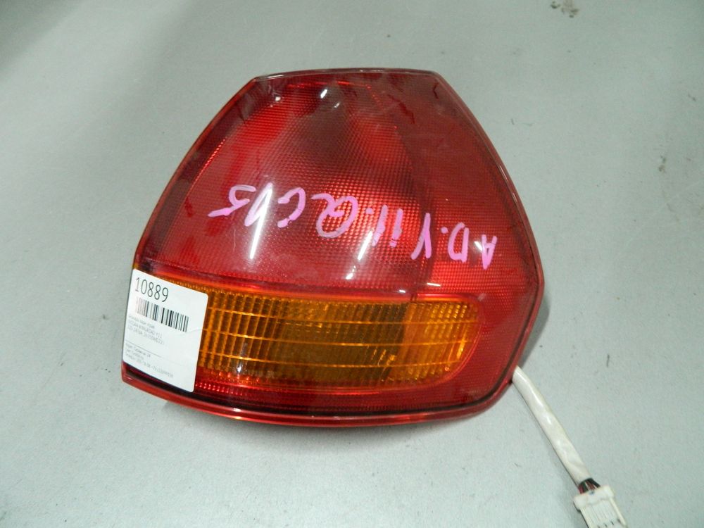 Фонарь NISSAN WINGROAD WFY11 Зад Прав (Контрактный) 64492282