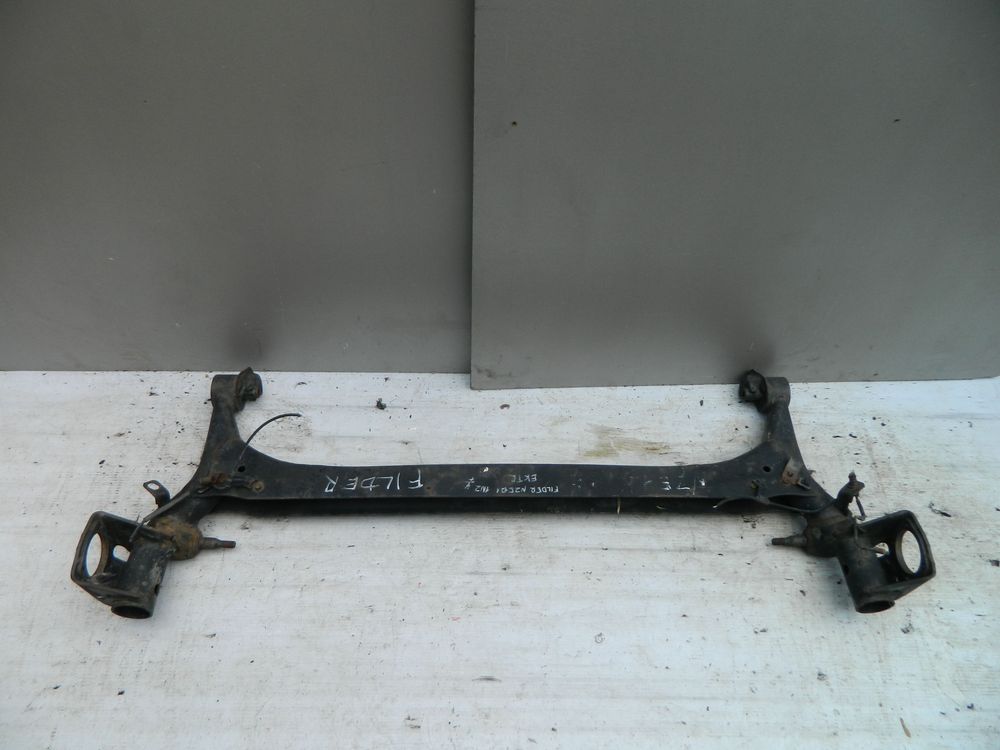Балка подвески TOYOTA COROLLA FIELDER NZE121 Зад (Контрактный) 40951503