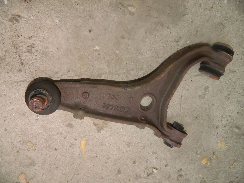 Рычаг подвески SUBARU FORESTER SHJ Зад Лев Верх (Контрактный) 1020570425