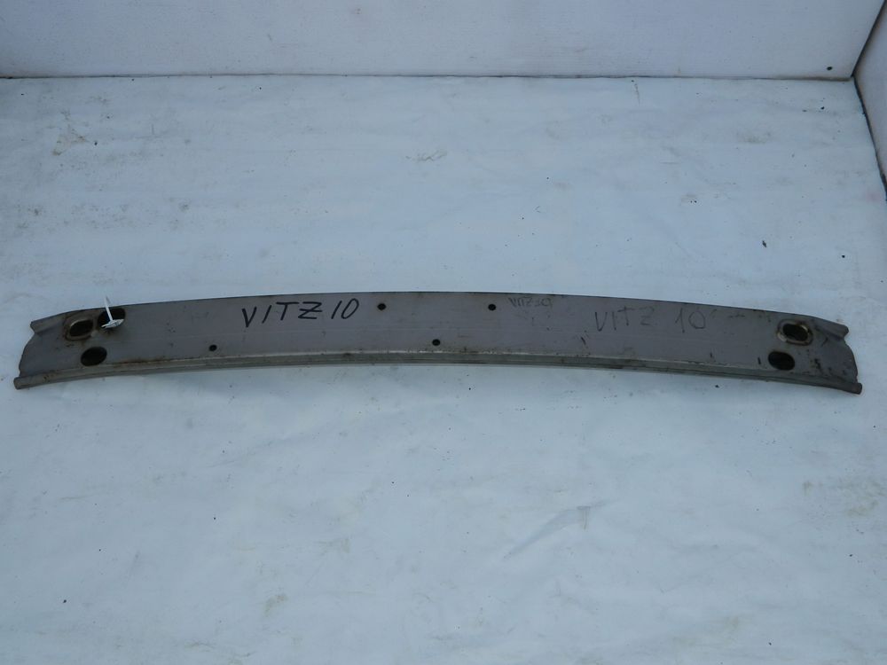 Усилитель бампера TOYOTA VITZ SCP10 (Контрактный)