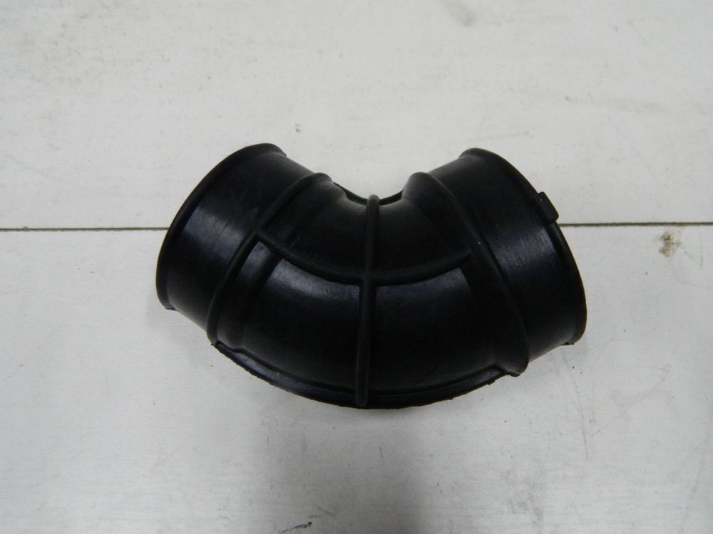 Патрубок воздушного фильтра GENERAL PARTS 165780W001 NISSAN ELGRAND E50 / TERRANO REGULUS R50 VG33E
