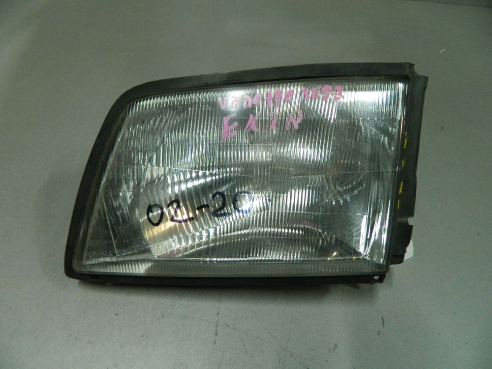 Фара NISSAN VANETTE SKF2MN Перед Лев 0220 (Контрактный) 03344164