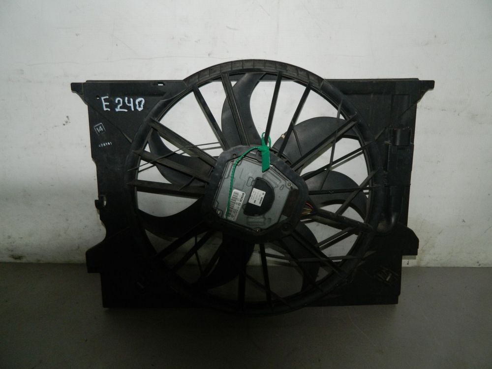 Диффузор радиатора MERCEDES-BENZ C240 W203 (Контрактный) 81528491