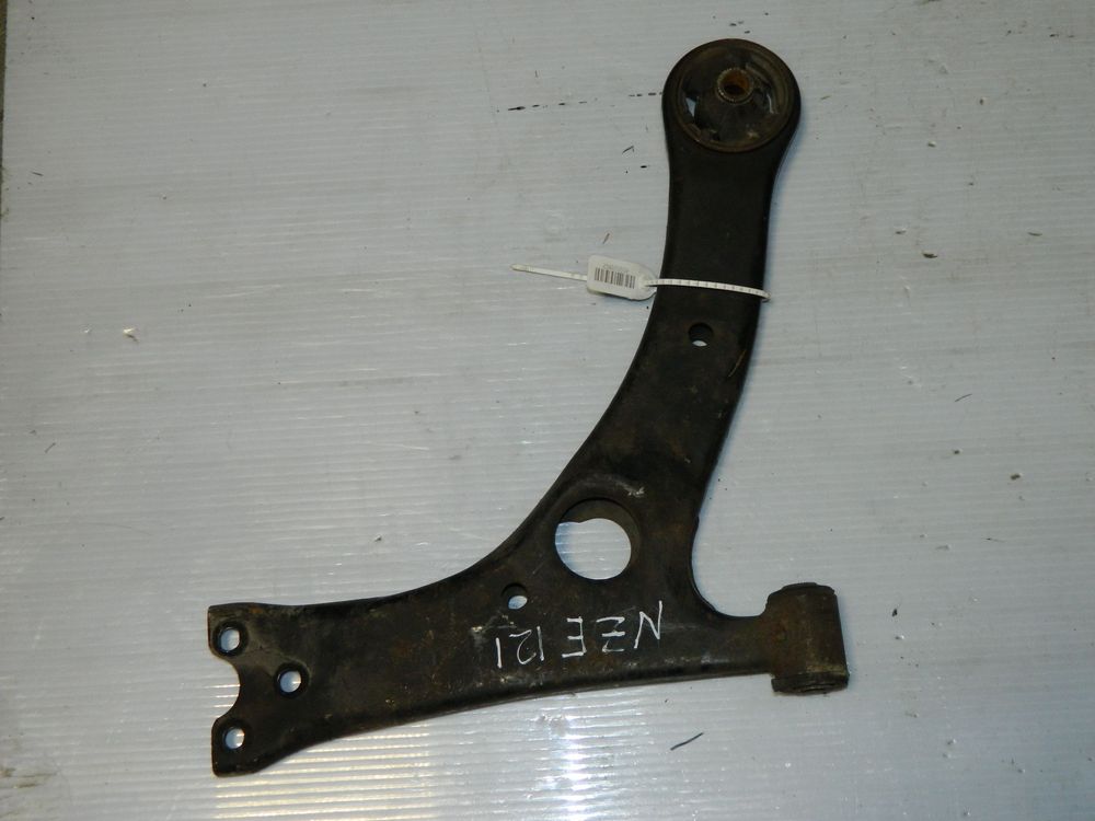 Рычаг подвески TOYOTA COROLLA NZE121 Перед Прав (Контрактный) 45992862