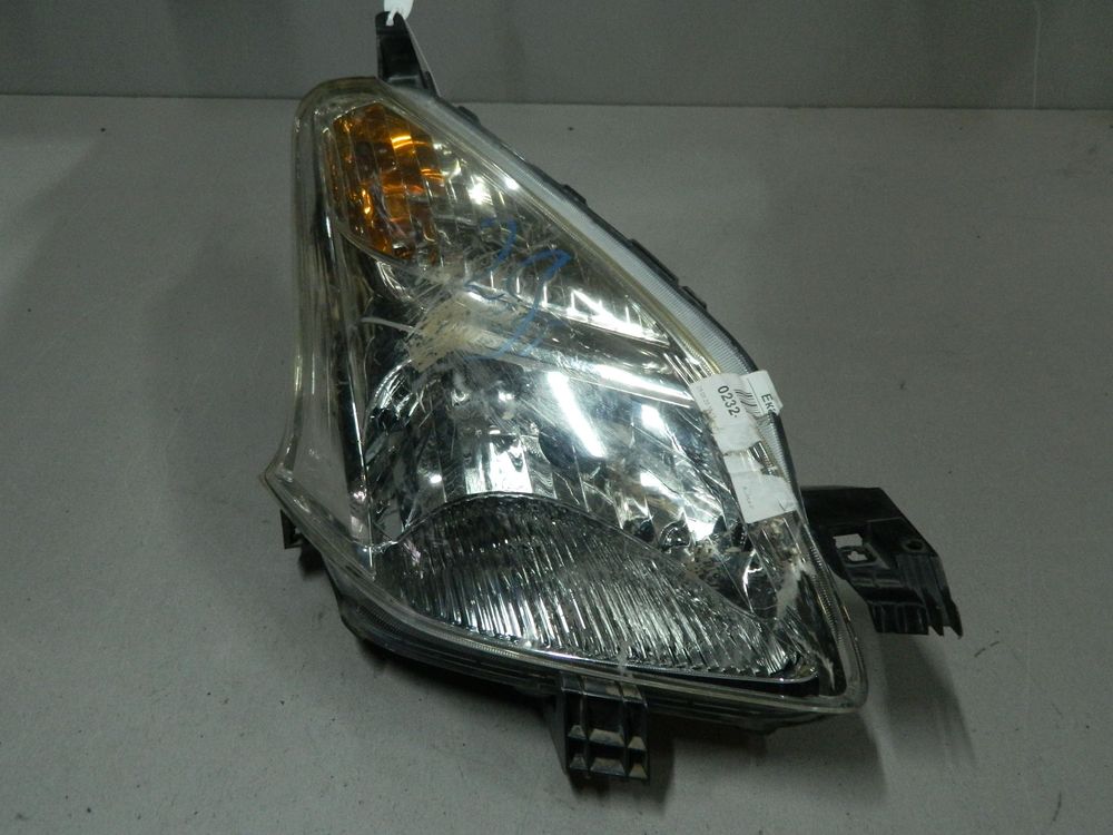 Фара TOYOTA RACTIS NCP100 Перед Прав 52156 (Контрактный) 68000793