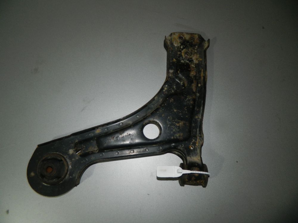 Рычаг подвески CHEVROLET LACETTI J200 F16D3 Перед Прав (Б/У) 45989982