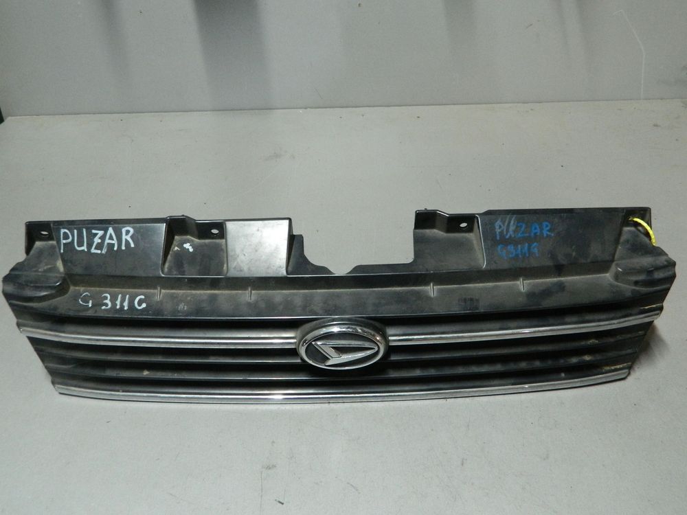 Решетка радиатора DAIHATSU PYZAR G301G (Контрактный) 79773562