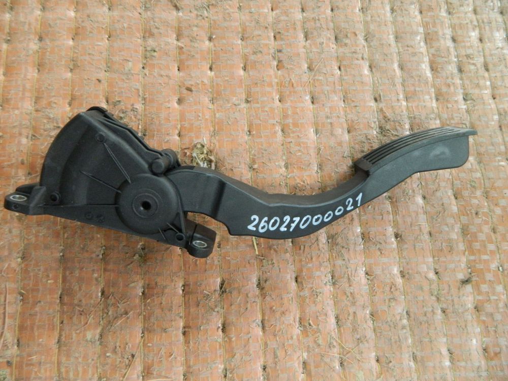 Педаль газа MAZDA AXELA BL5FW (Контрактный) 26027000021