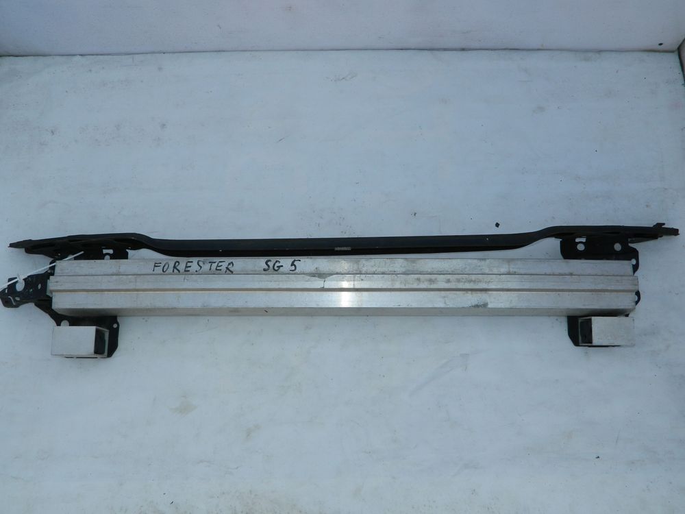 Усилитель бампера SUBARU FORESTER SG5 Перед (Контрактный) 35015004