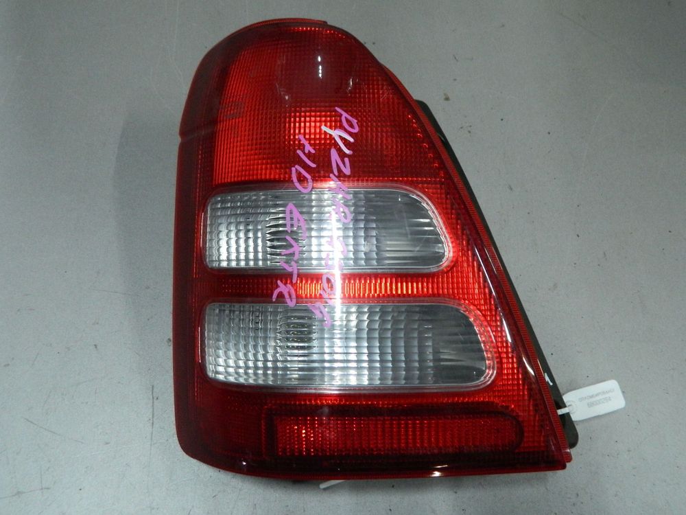Фонарь DAIHATSU PYZAR G301G Зад Лев 7460 (Контрактный) 68000294